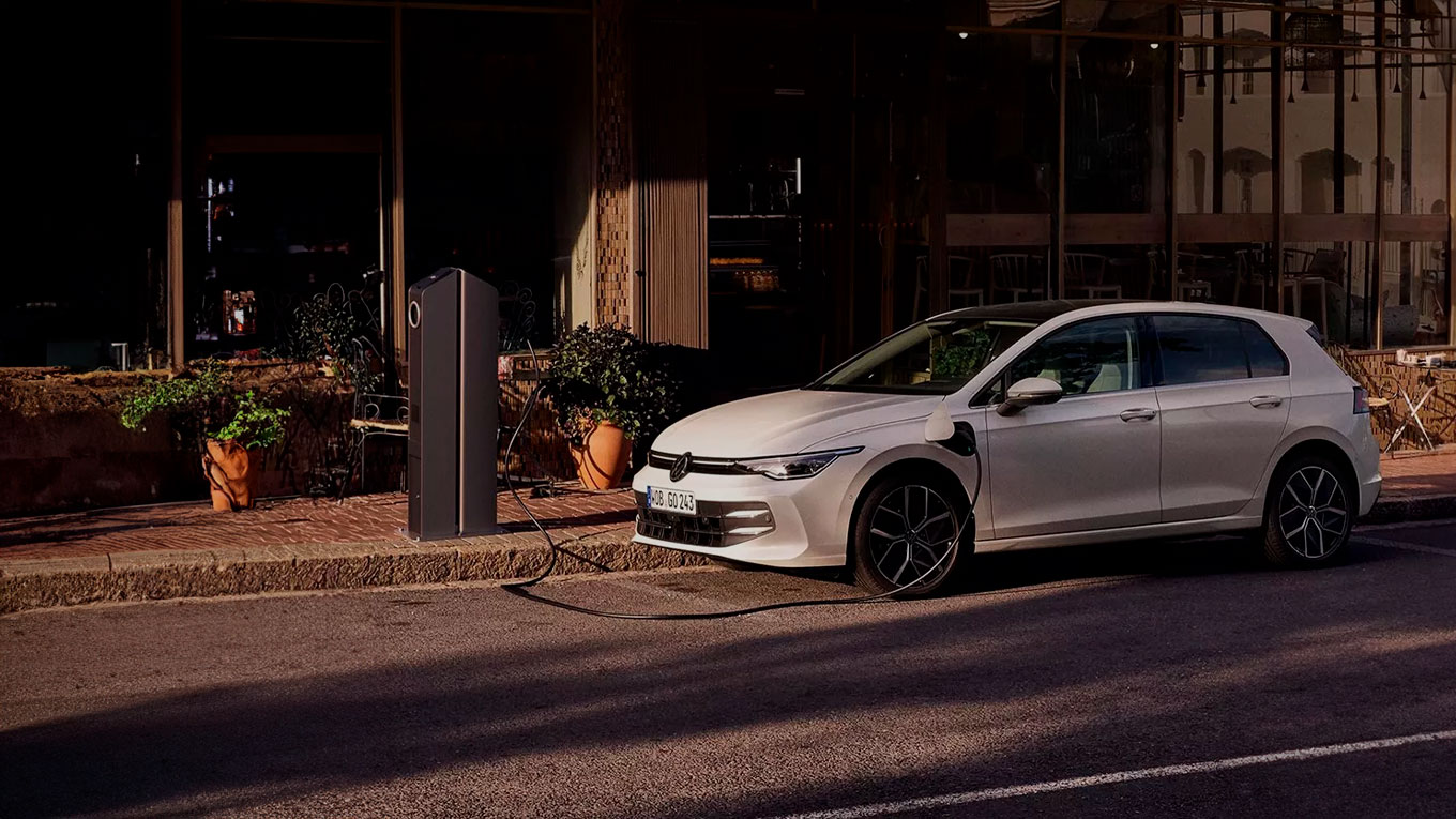 Golf híbrid endollable